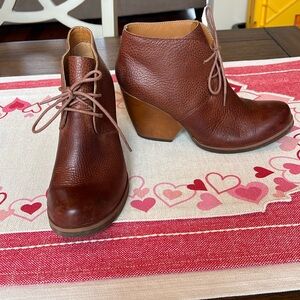 Korks by Kork Ease Roana distressed pebble leather boots